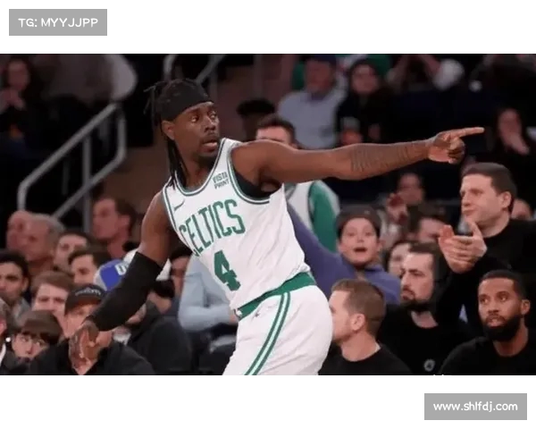 凯尔特人季后赛首轮战胜魔术，霍勒迪传球精准