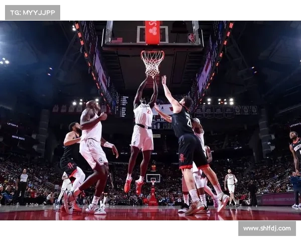 快船队迎来新星爆发,助力球队大胜 快船队迎来新星爆发,助力球队大胜