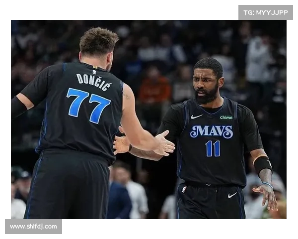 旧将看法:独行侠将球权交给新秀老将不满但这是最佳决策(独行侠球迷) 旧将看法:独行侠将球权交给新秀老将不满但这是最佳决策(独行侠球迷)