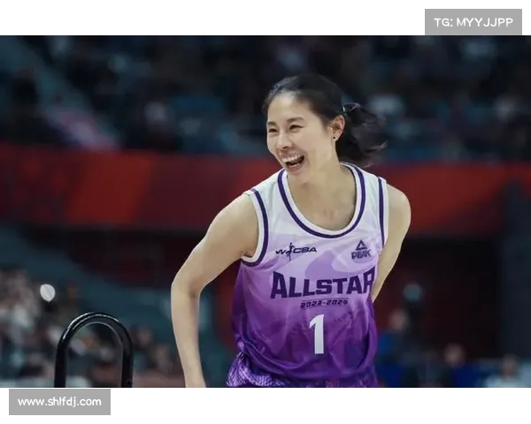 王思雨进攻篮板再显神勇 完美后仰与上篮连得(王思雨篮球个人资料) 王思雨进攻篮板再显神勇 完美后仰与上篮连得(王思雨篮球个人资料)