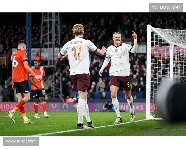 生日庆祝:德布劳内与冠军的传奇之路(德布劳内进球后拒绝庆祝) 生日庆祝:德布劳内与冠军的传奇之路(德布劳内进球后拒绝庆祝)