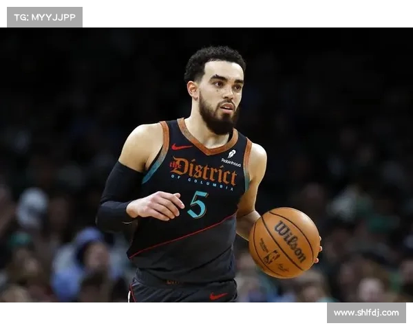 美记曝:泰厄斯-琼斯目标年薪,今年夏天将成自由球员 美记曝:泰厄斯-琼斯目标年薪,今年夏天将成自由球员